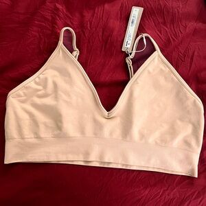 SOFT SMOOTHING SEAMLESS BRALETTE | OCHRE